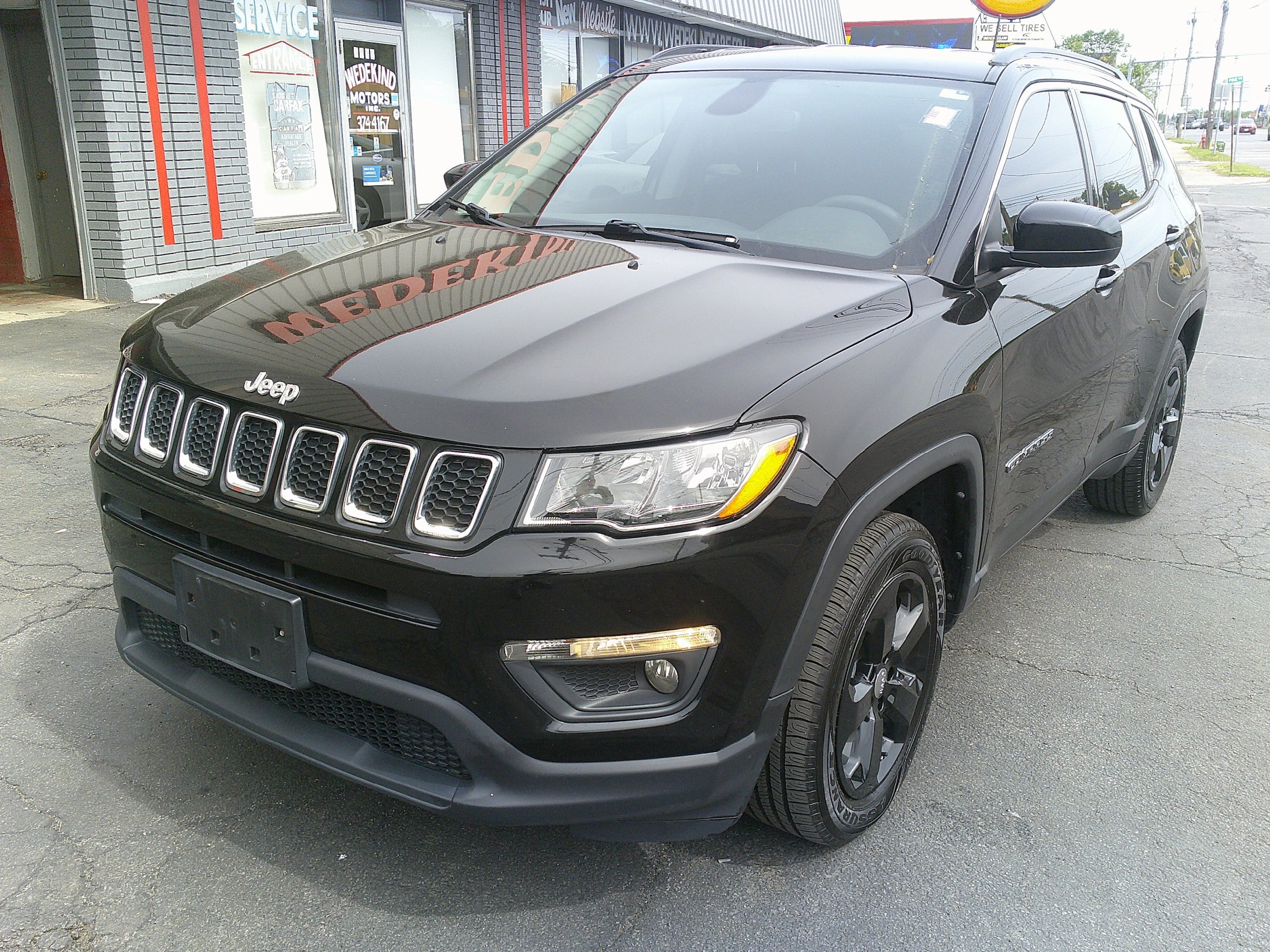 Used 2023 Jeep Compass Limited w/ Sun and Sound Group AWD/4WD image 17