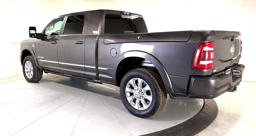 Used 2024 RAM 3500 Limited image 7