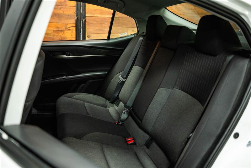 Used 2025 Toyota Camry LE FWD image 10
