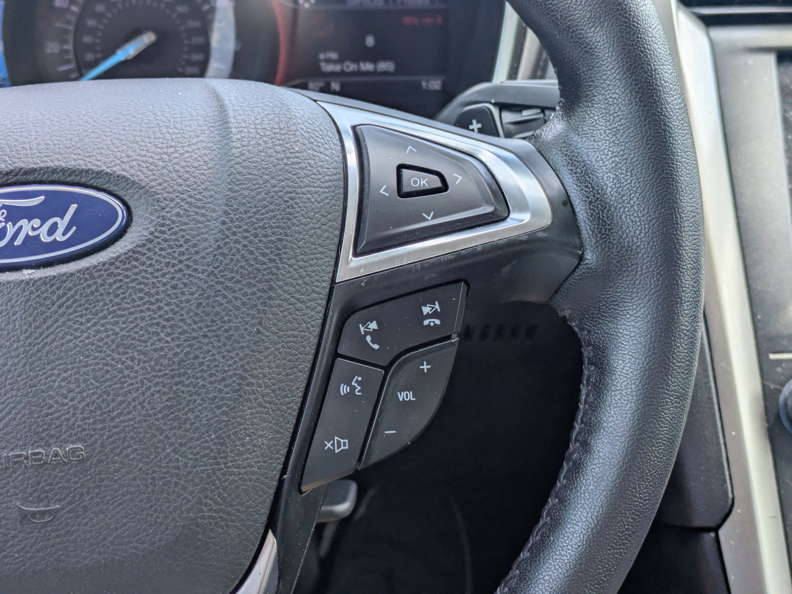 Used 2019 Ford Fusion SEL FWD image 16