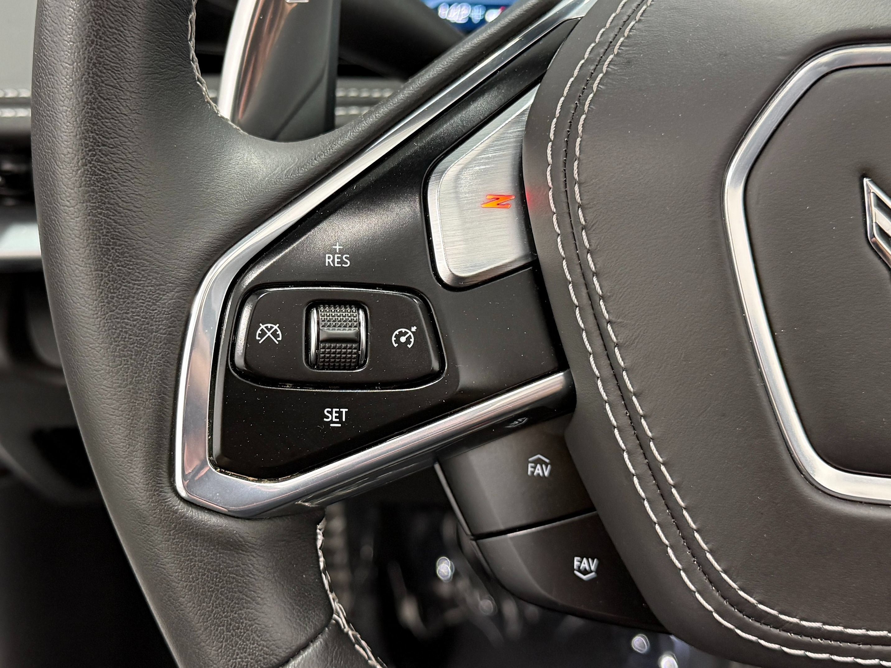 Used 2023 Chevrolet Corvette Stingray Premium Conv w/ Battery Protection Package RWD image 18