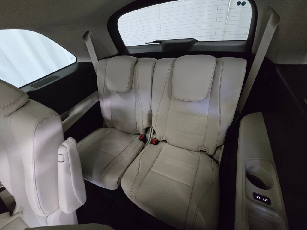 New 2026 Mercedes-Benz GLS 450 4MATIC image 21