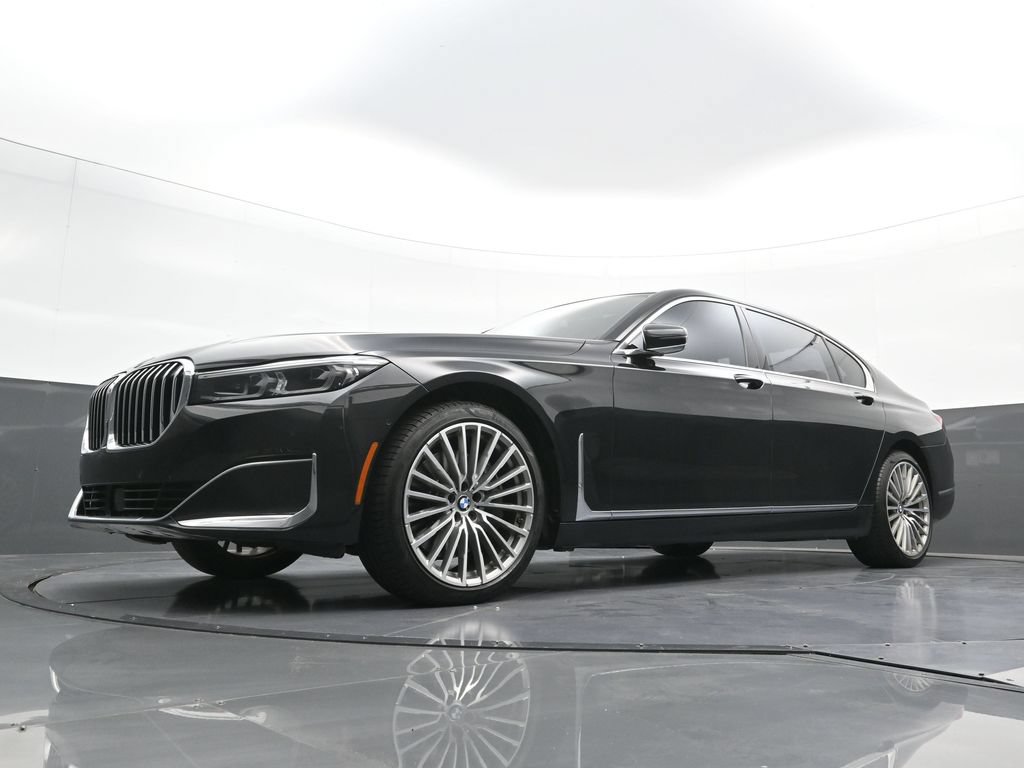 Used 2022 BMW 750i xDrive w/ Autobahn Package AWD/4WD image 24