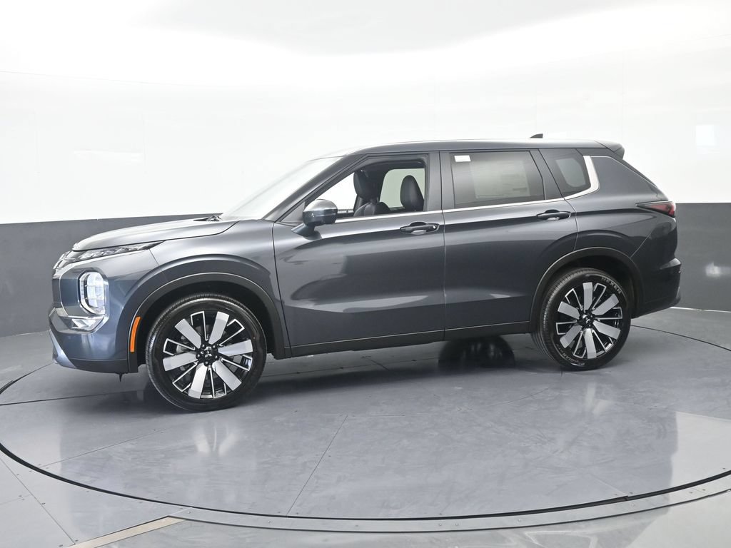 New 2026 Mitsubishi Outlander SE FWD image 2