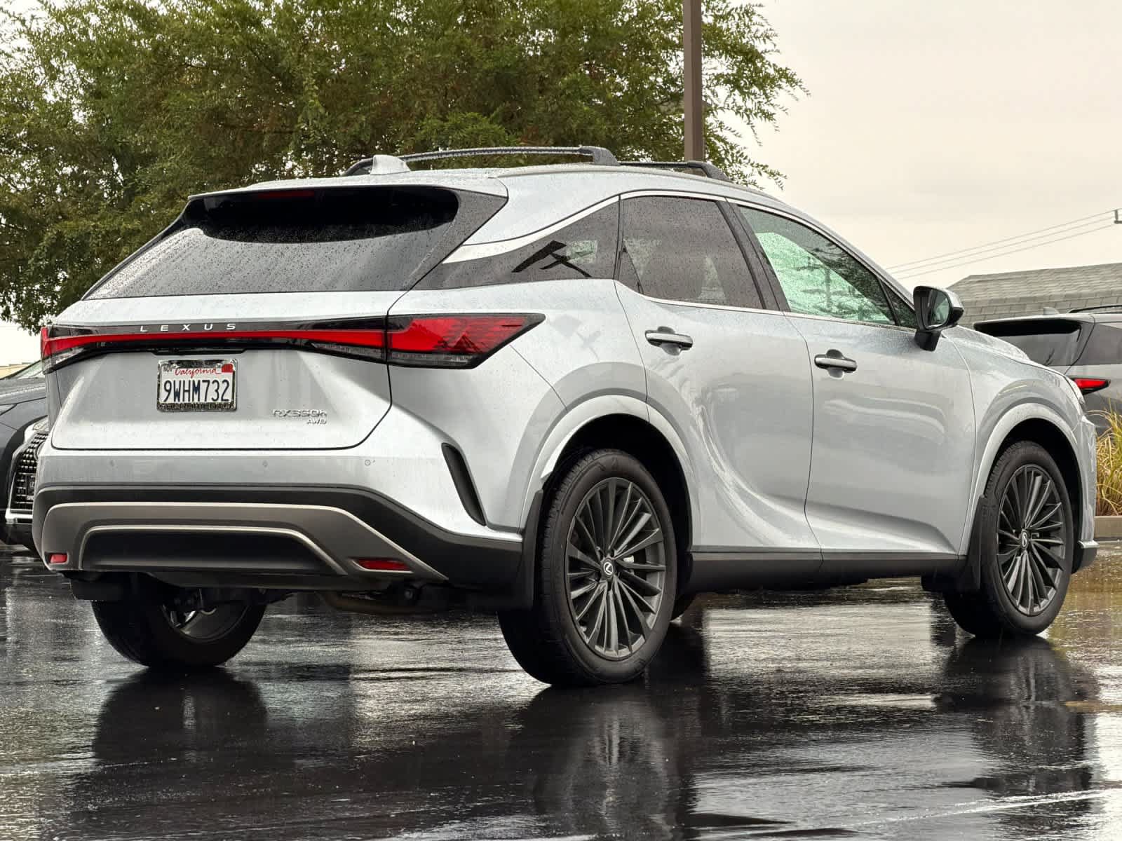 Used 2026 Lexus RX 350h w/ Convenience Package AWD/4WD image 2