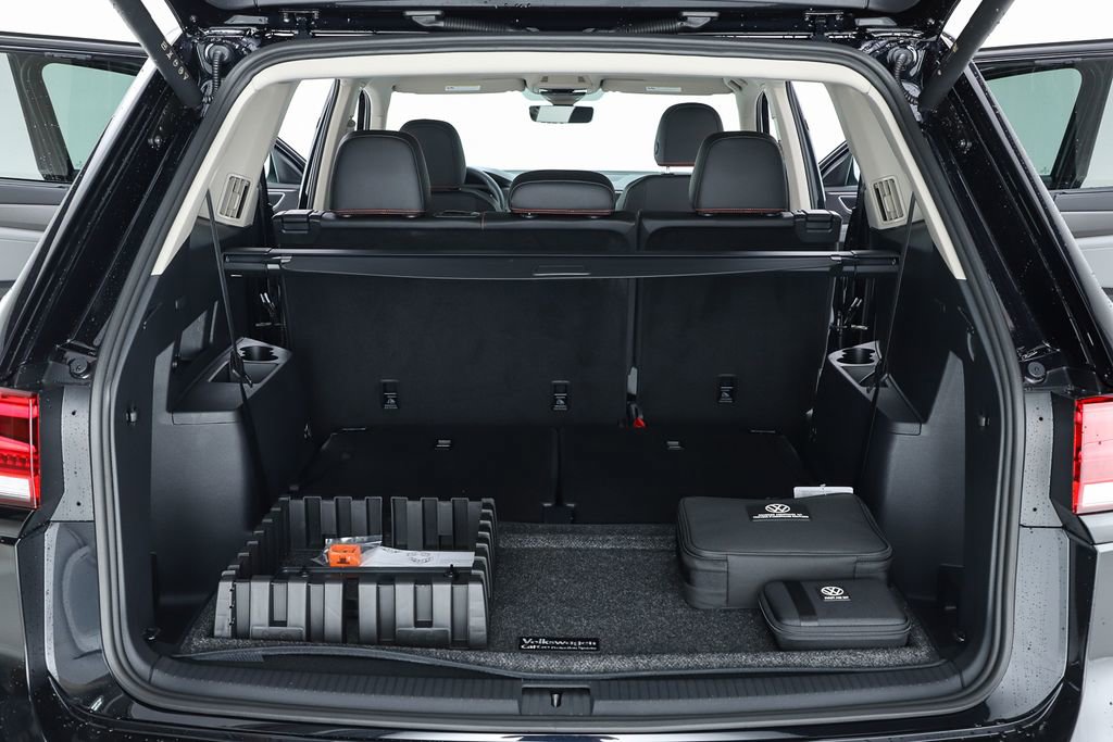 New 2026 Volkswagen Atlas Peak Edition image 29