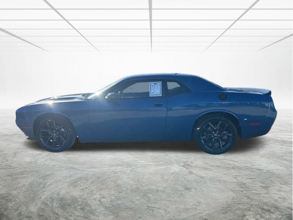 Certified 2022 Dodge Challenger SXT w/ Blacktop Package image 7