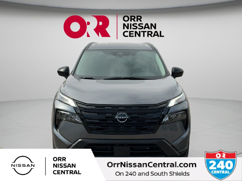 New 2027 Nissan Rogue Dark Armor FWD image 2