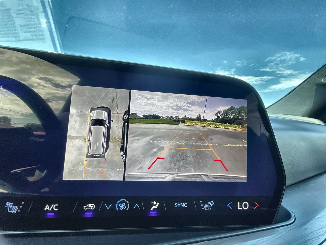 Used 2025 Chevrolet Tahoe LT RWD image 15