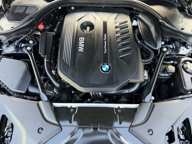 Used 2018 BMW 540i xDrive image 32