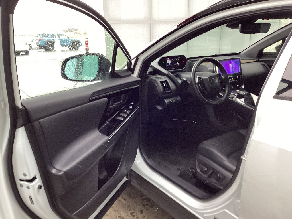 Used 2023 Toyota bZ4X Limited image 12