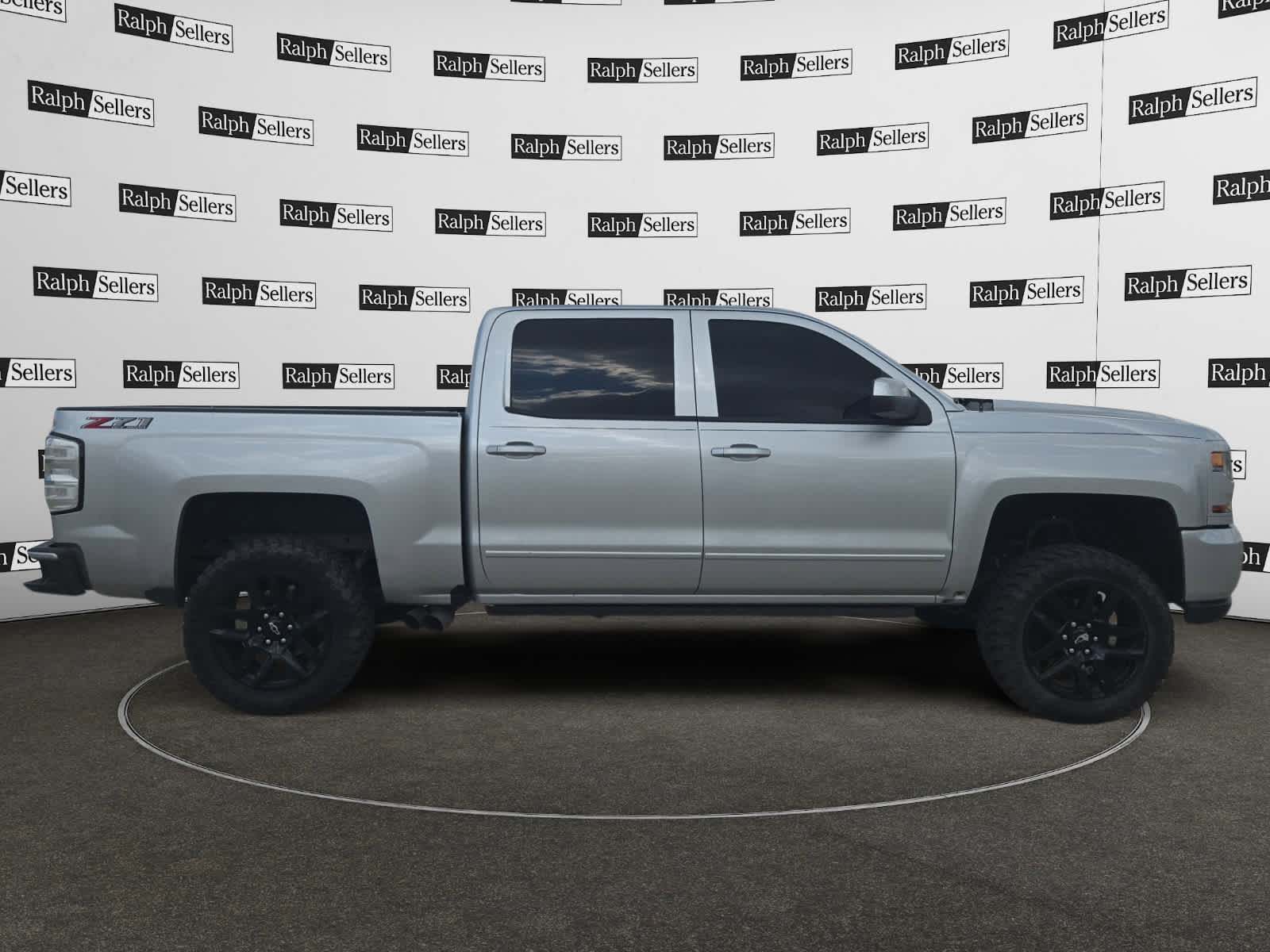 Used 2018 Chevrolet Silverado 1500 LT w/ All Star Edition image 7