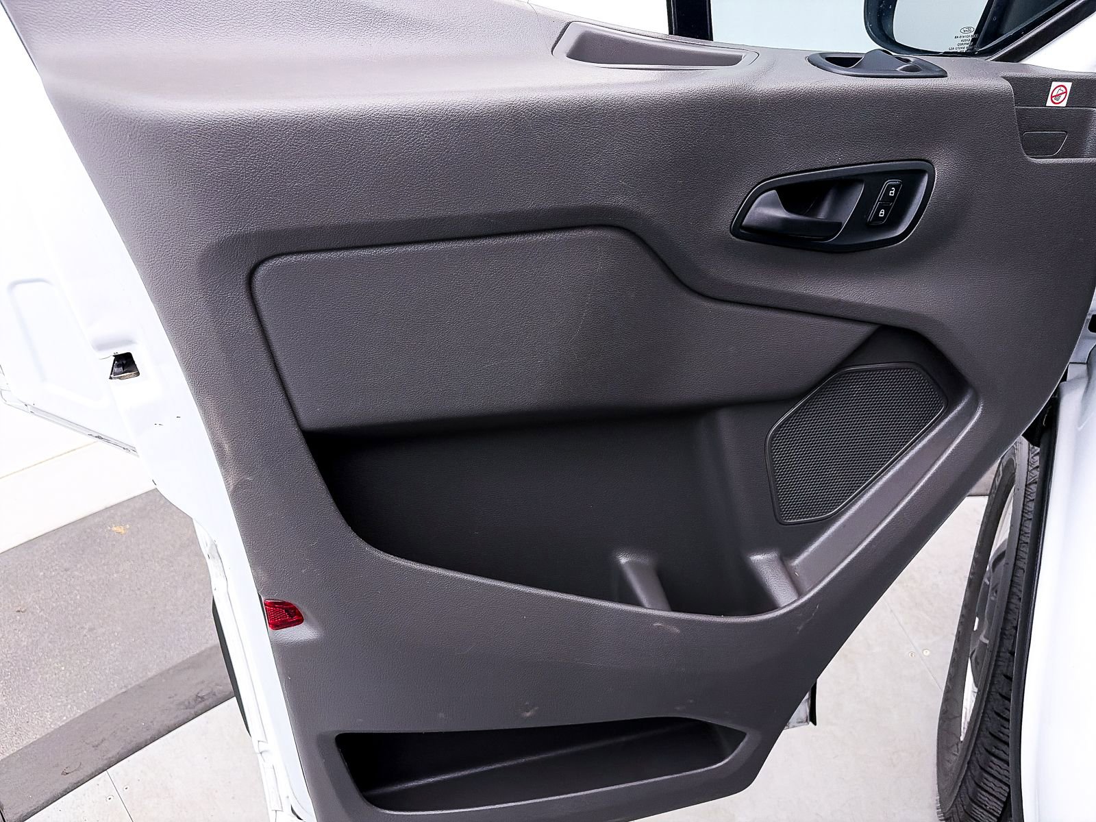 Used 2020 Ford Transit 350 XL image 15