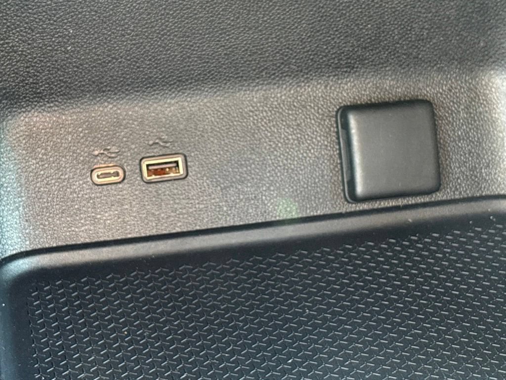 Certified 2024 Chevrolet Traverse LS AWD/4WD image 19