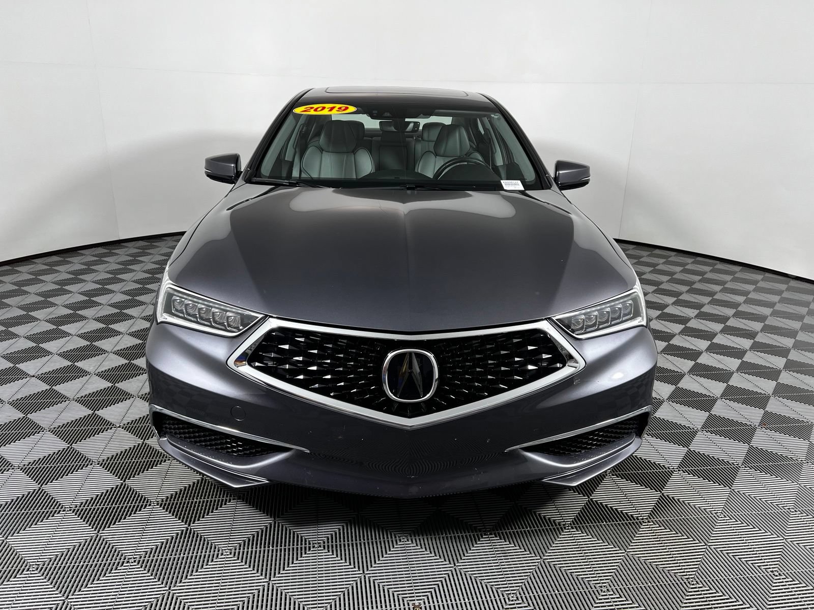 Used 2019 Acura TLX w/ Technology Package AWD/4WD image 2