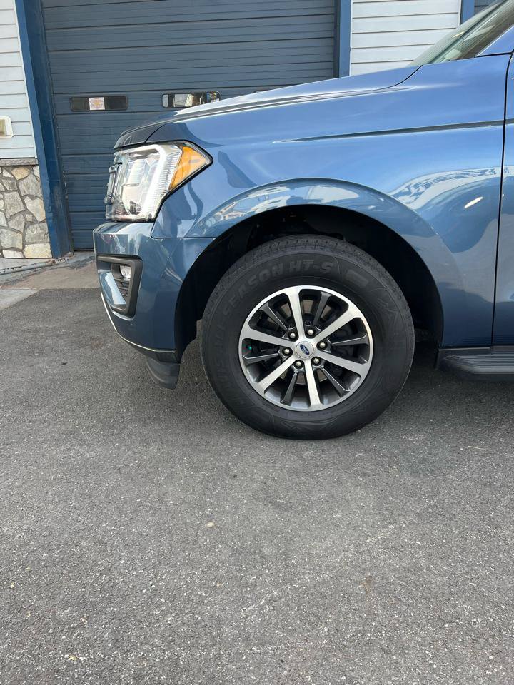 Used 2020 Ford Expedition XLT AWD/4WD image 2