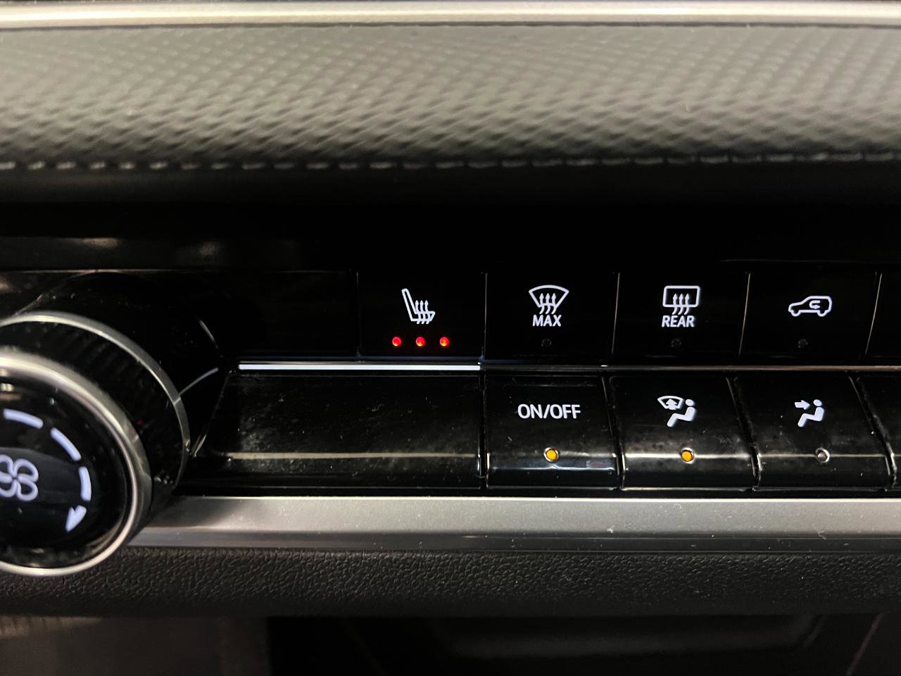 Used 2025 Chevrolet Equinox LT image 53