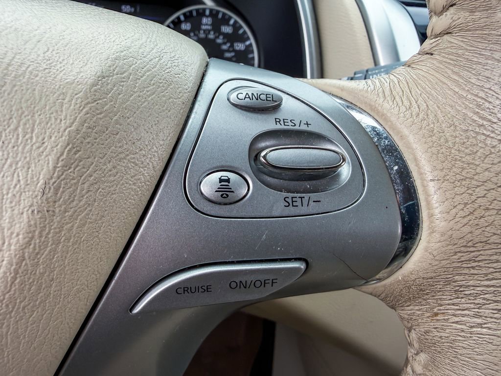 Used 2018 Nissan Murano SL w/ Moonroof Package image 15