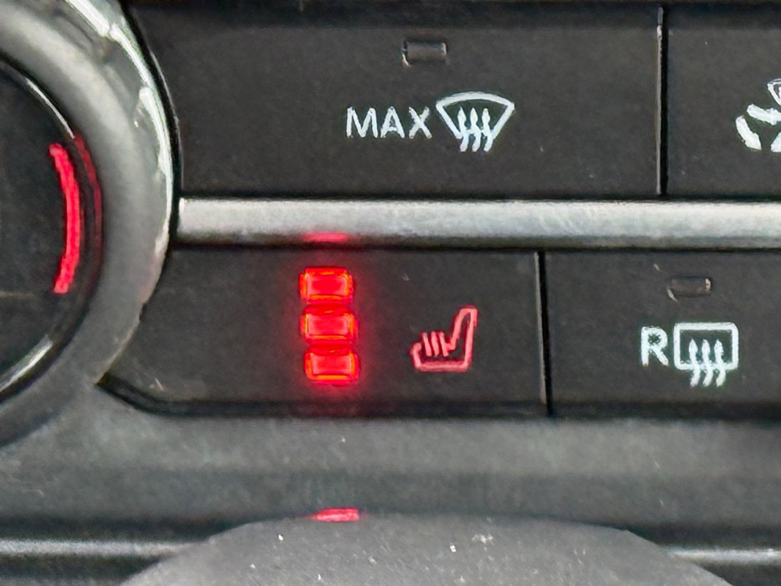 Used 2023 Ford Bronco Everglades image 5