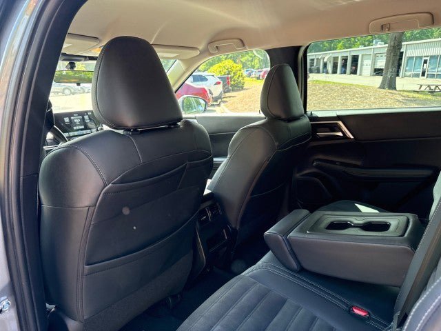 Used 2022 Mitsubishi Outlander SE AWD/4WD image 33
