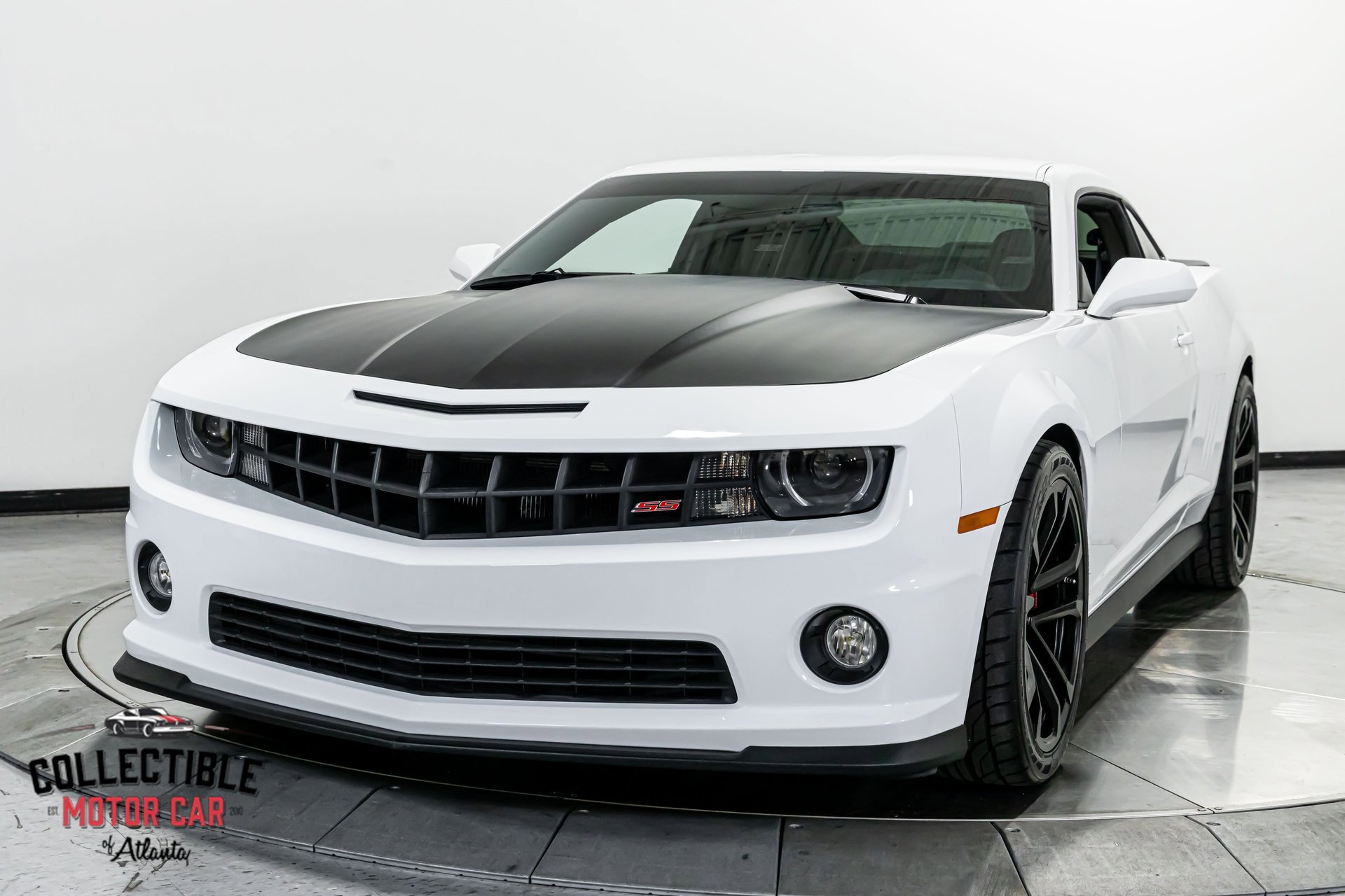 Used 2013 Chevrolet Camaro SS w/ SS Performance Package image 24