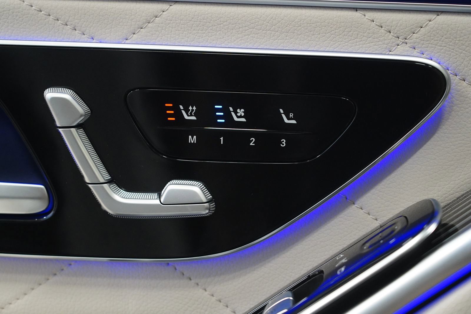 New 2026 Mercedes-Benz S 580 4MATIC Sedan image 30