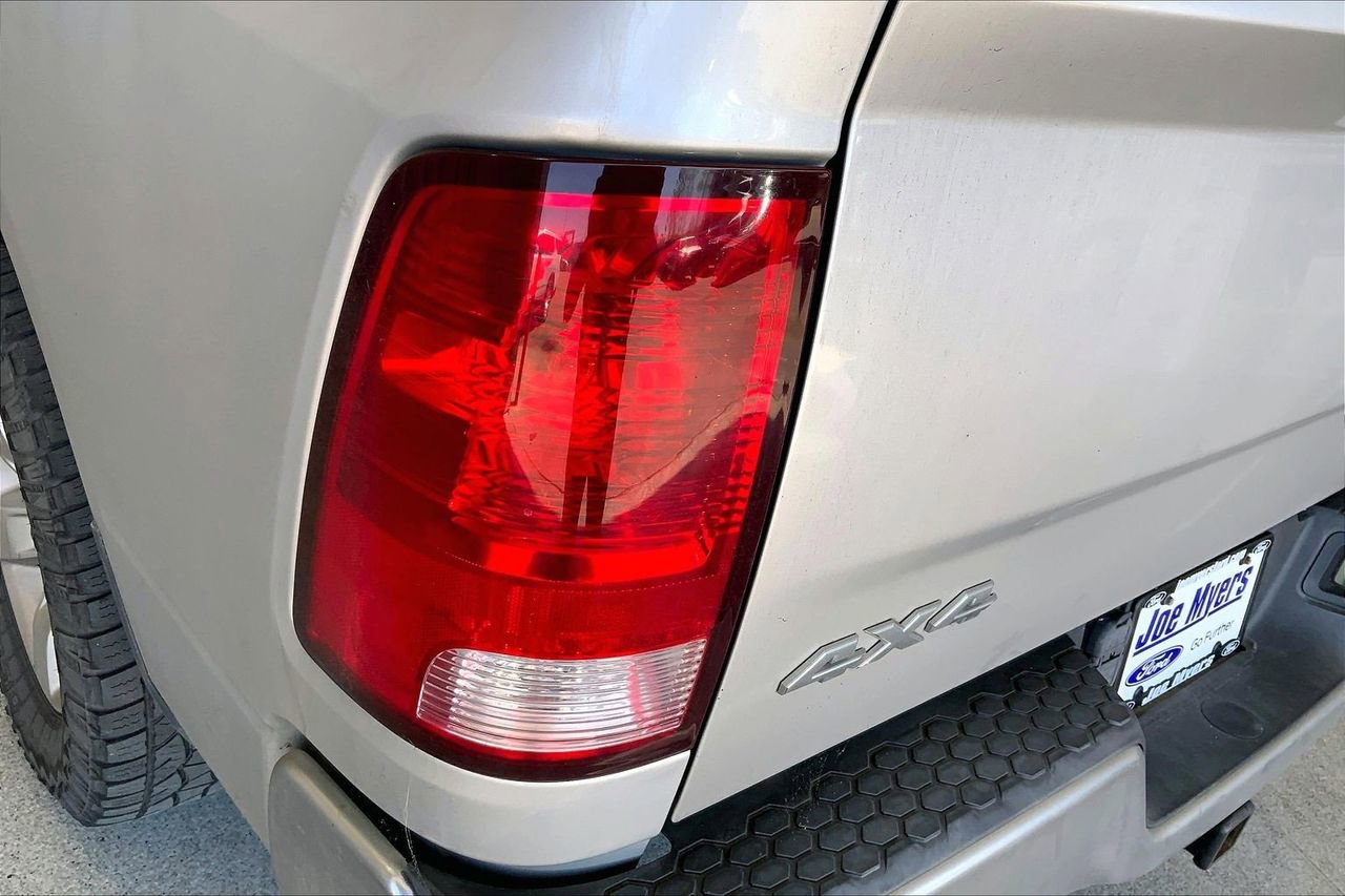 Used 2017 RAM 1500 Classic SLT image 13