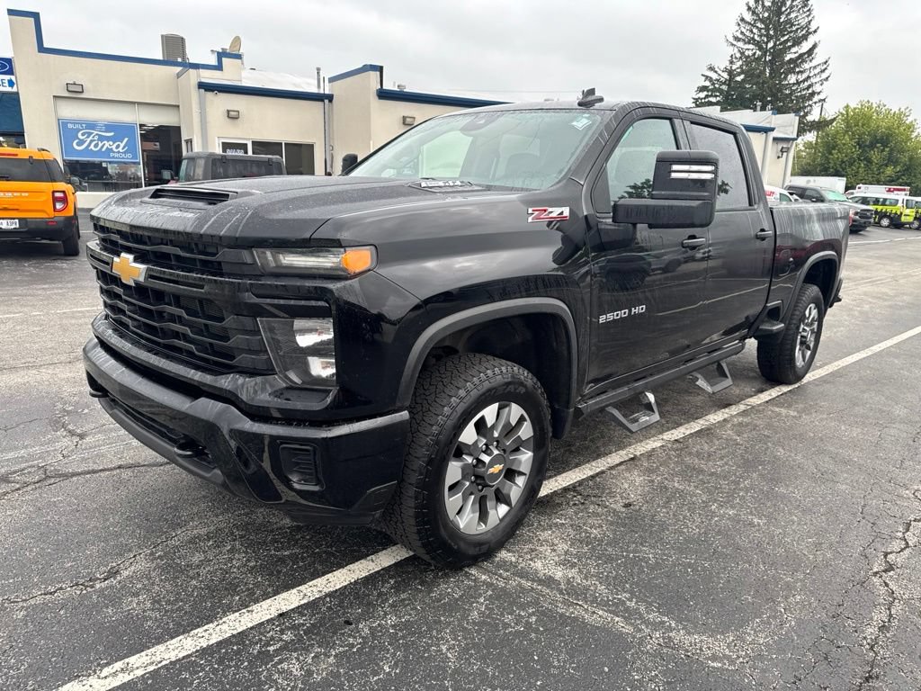 Used 2025 Chevrolet Silverado 2500 Custom w/ Z71 Off-Road Package AWD/4WD image 8