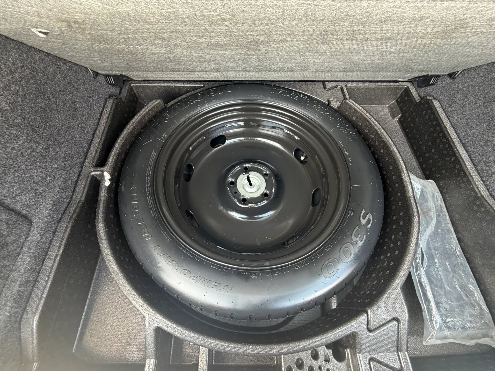 Used 2017 Volkswagen Tiguan Limited w/ Alloy Wheels Package AWD/4WD image 33