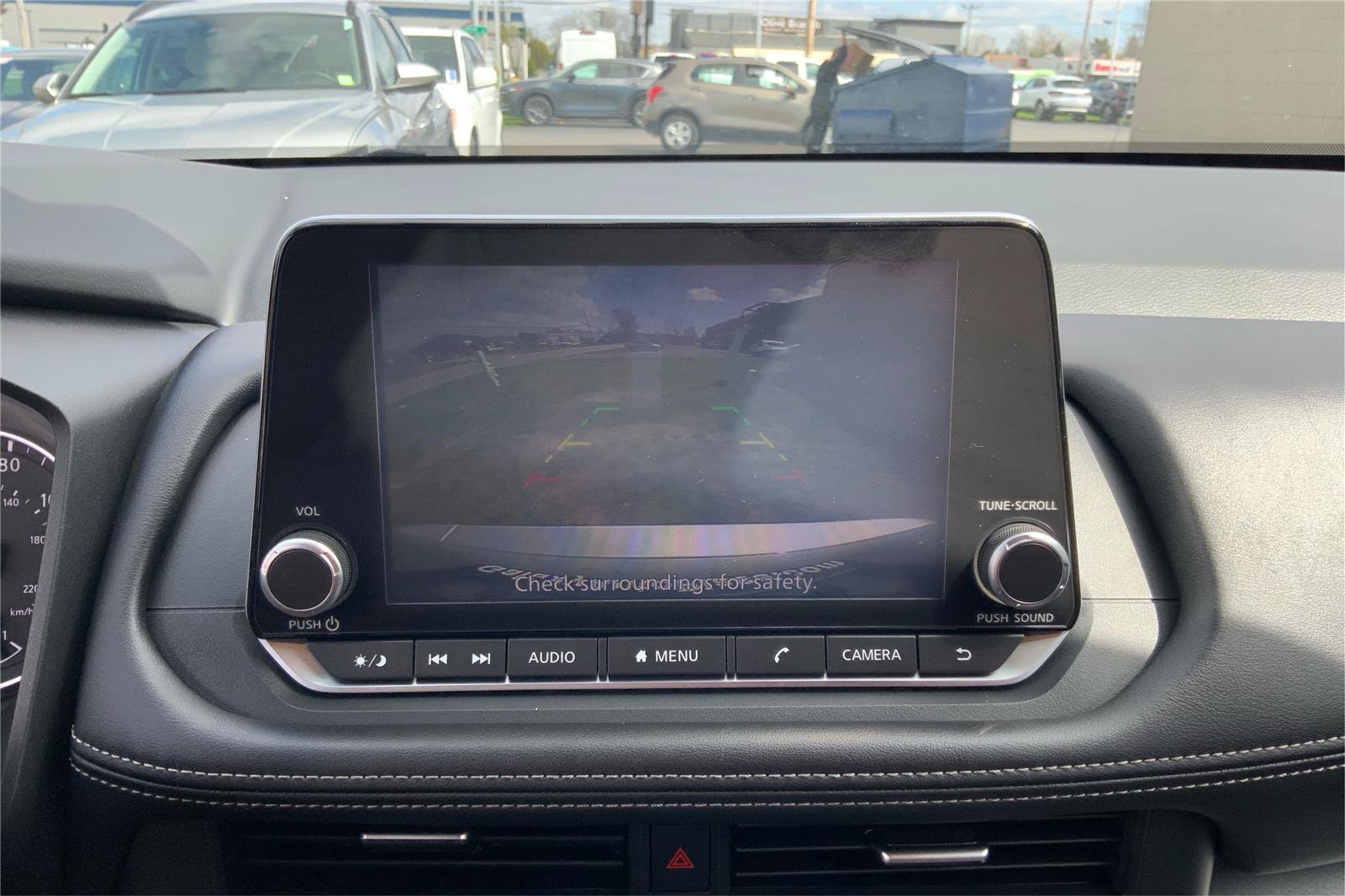 Used 2025 Nissan Rogue SV AWD/4WD image 32