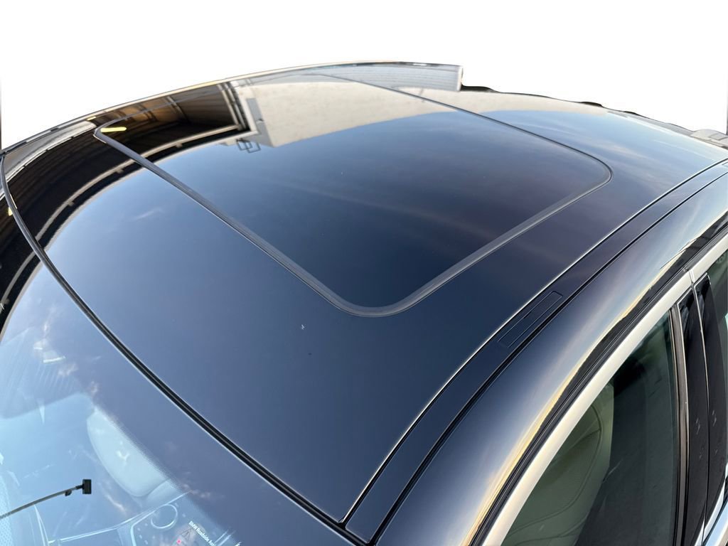 New 2026 BMW 330i Sedan w/ Premium Package image 12