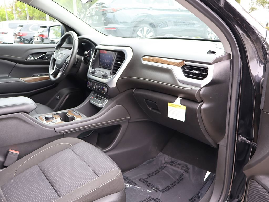 Used 2021 GMC Acadia SLE w/ Driver Convenience Package FWD image 25