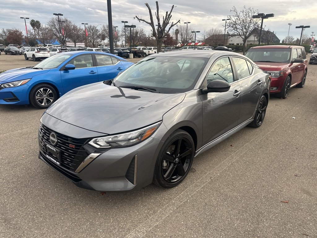 Used 2024 Nissan Sentra SR image 3