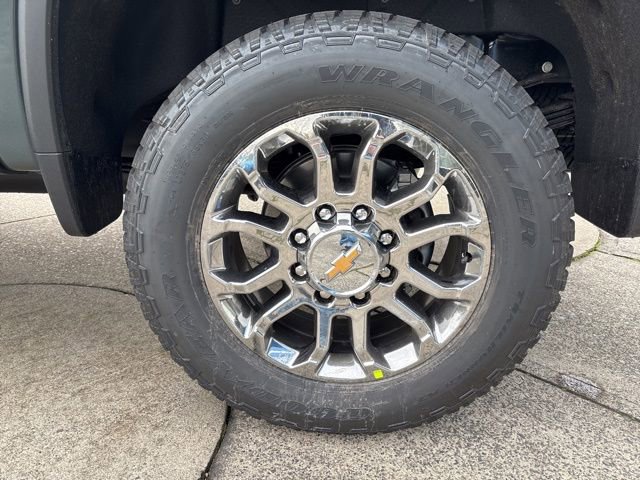 New 2026 Chevrolet Silverado 3500 LTZ w/ LTZ Premium Package image 12