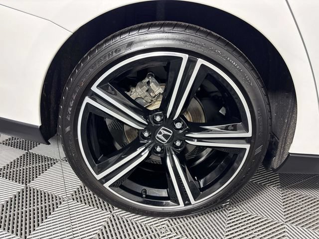 Used 2025 Honda Accord Sport image 30