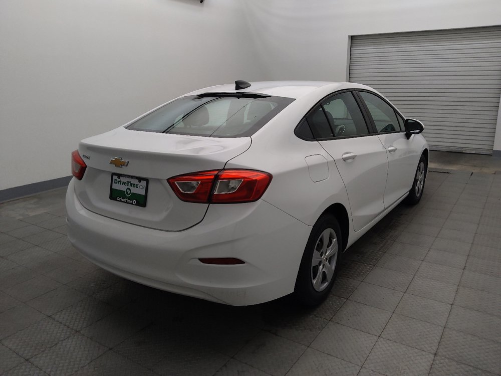 Used 2018 Chevrolet Cruze LS w/ LS Fleet Convenience Package FWD image 9