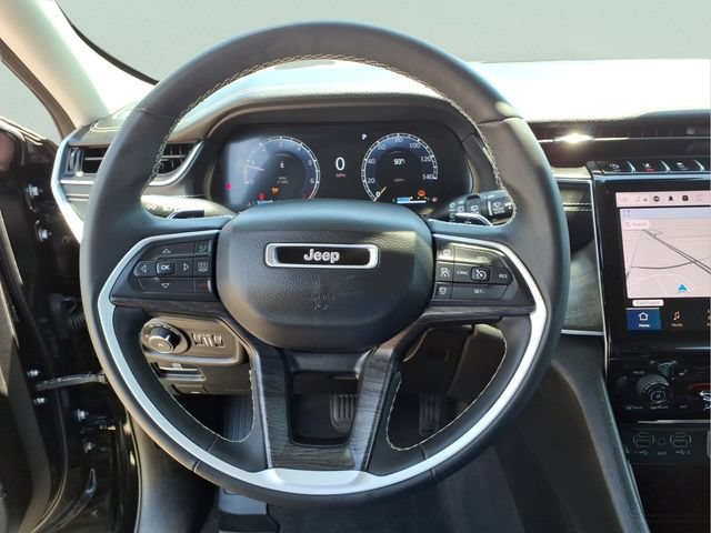 Used 2023 Jeep Grand Cherokee Limited AWD/4WD image 15