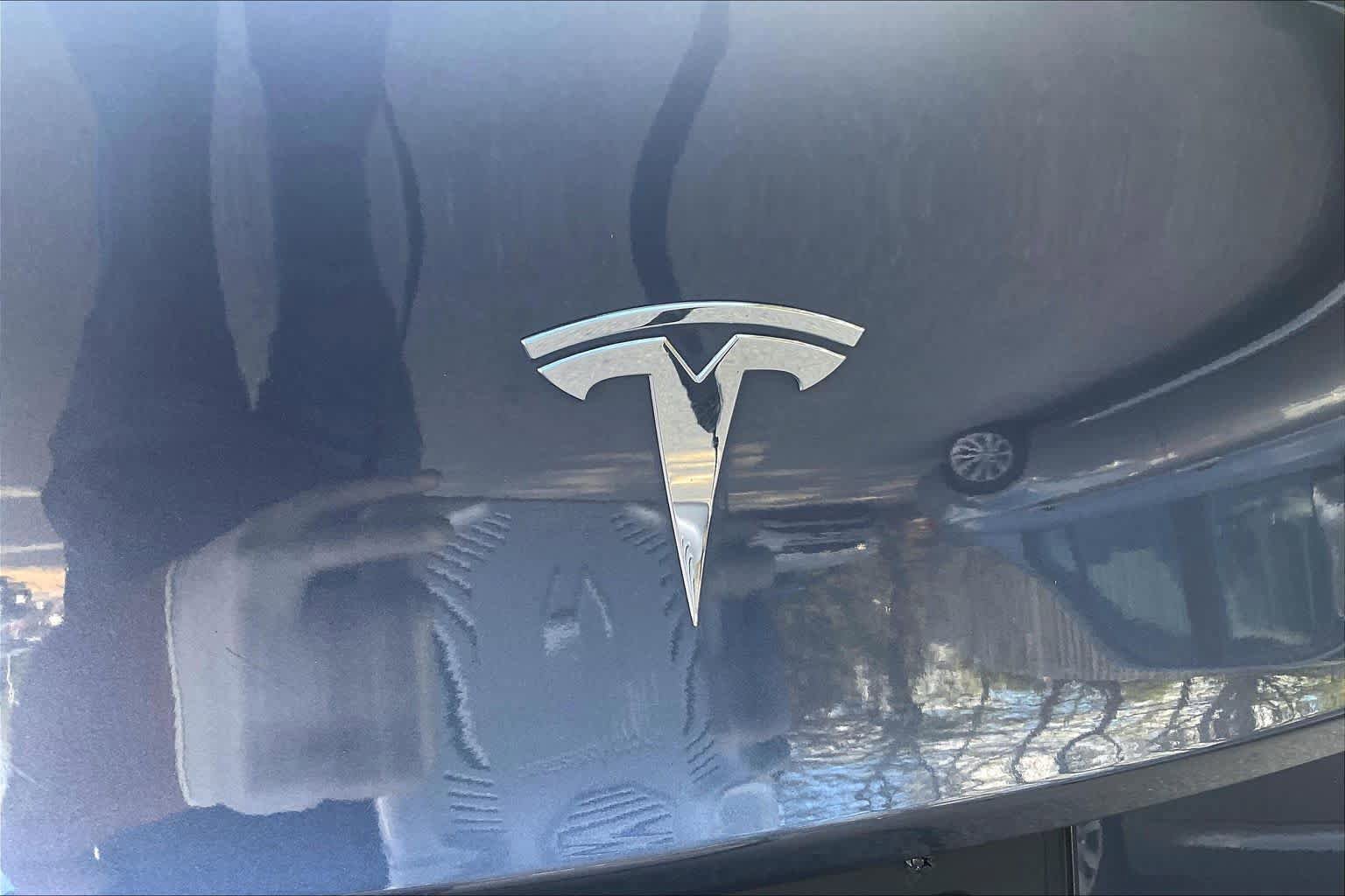 Used 2023 Tesla Model Y Long Range AWD/4WD image 29