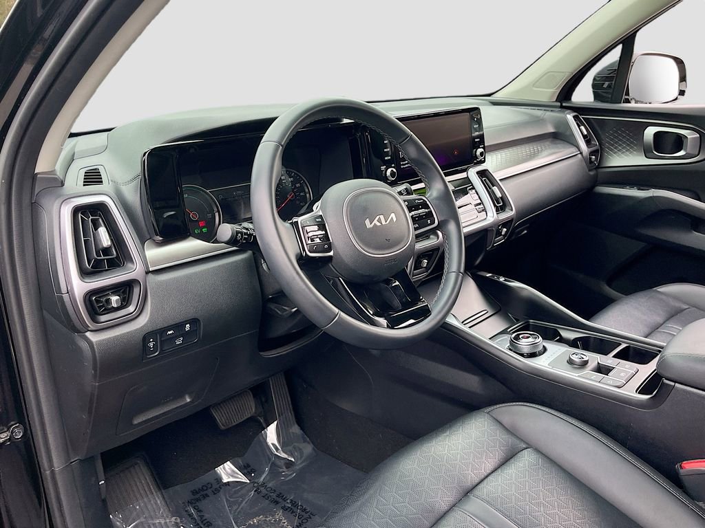 Used 2023 Kia Sorento EX image 9