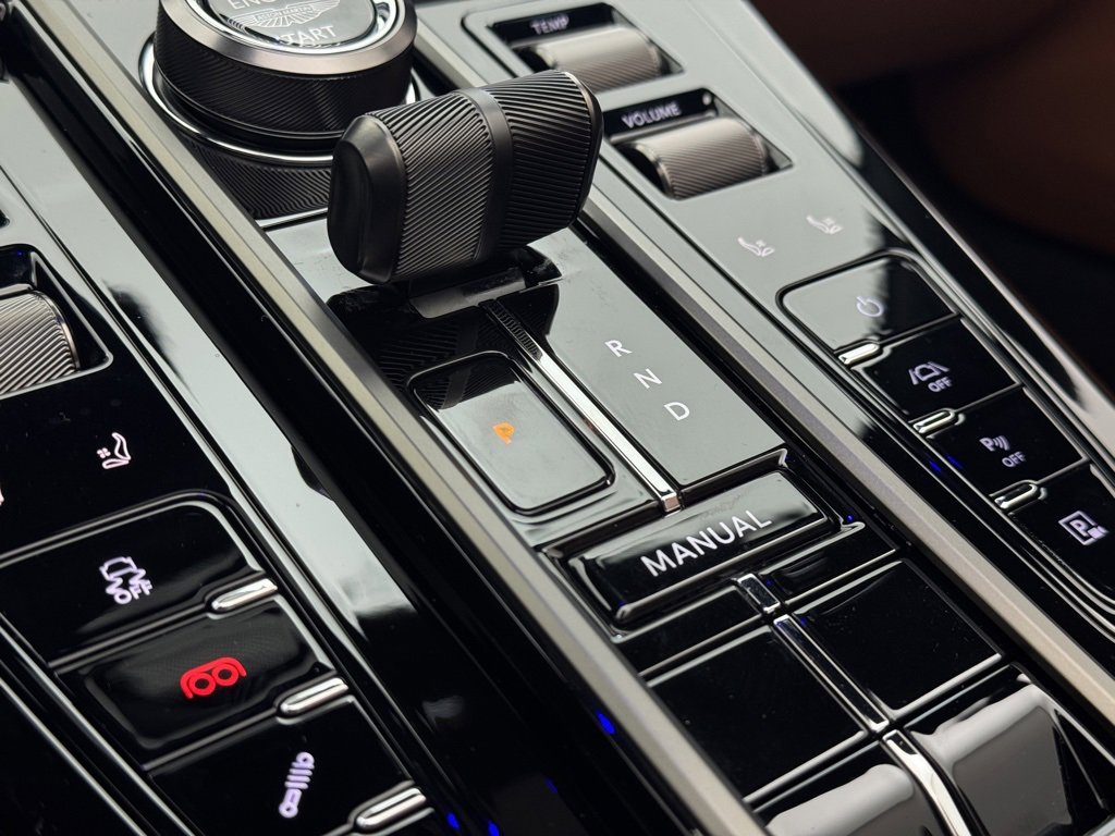 New 2026 Aston Martin V8 Vantage Roadster image 27