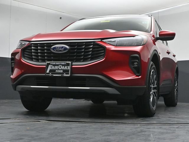 Used 2025 Ford Escape SE image 40