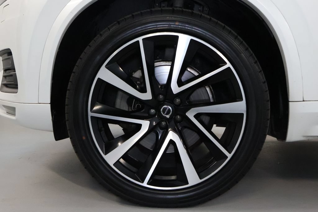 Used 2020 Volvo XC90 T6 Momentum w/ Protection Package Premier AWD/4WD image 39