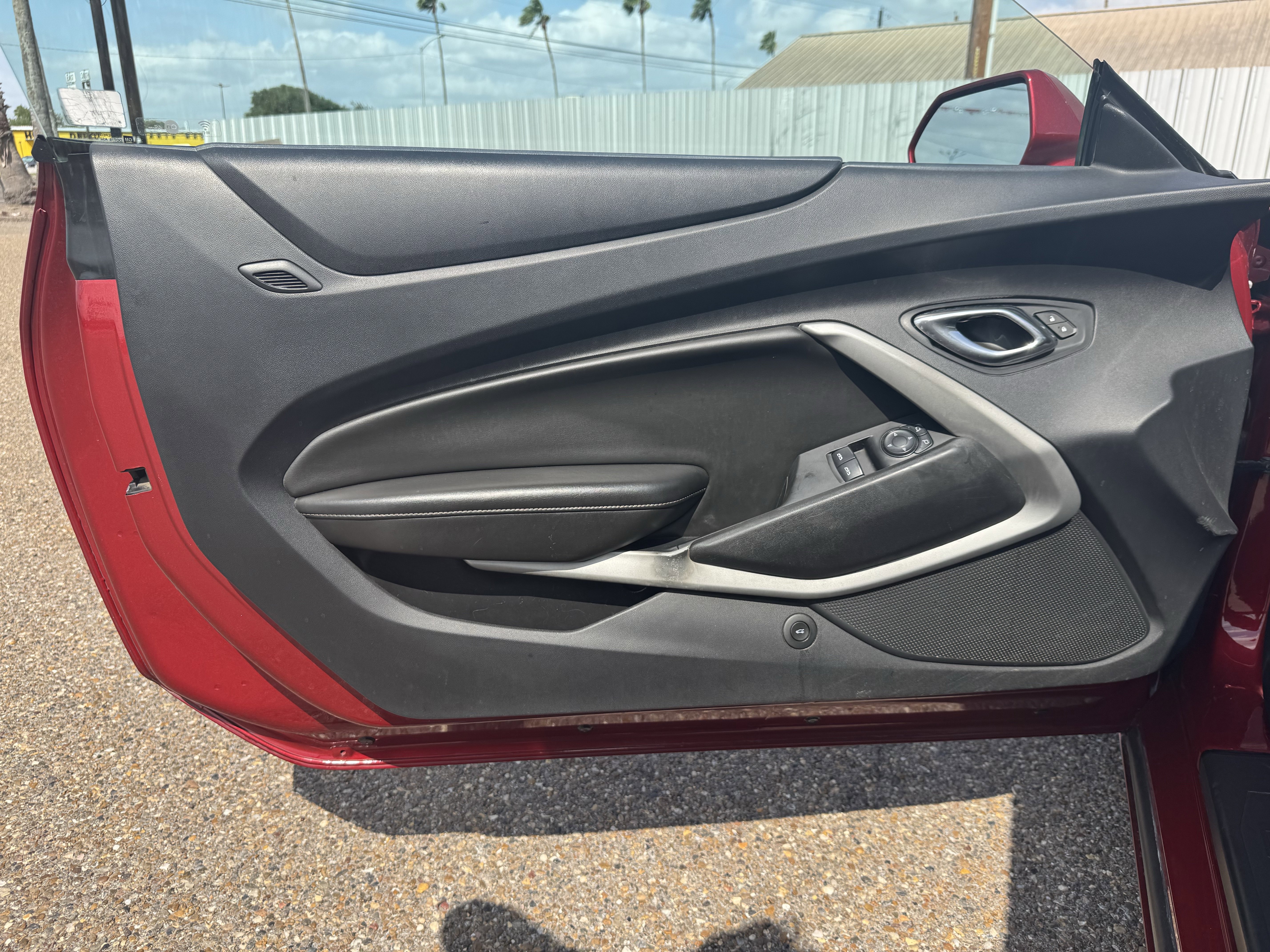 Used 2016 Chevrolet Camaro LT RWD image 7