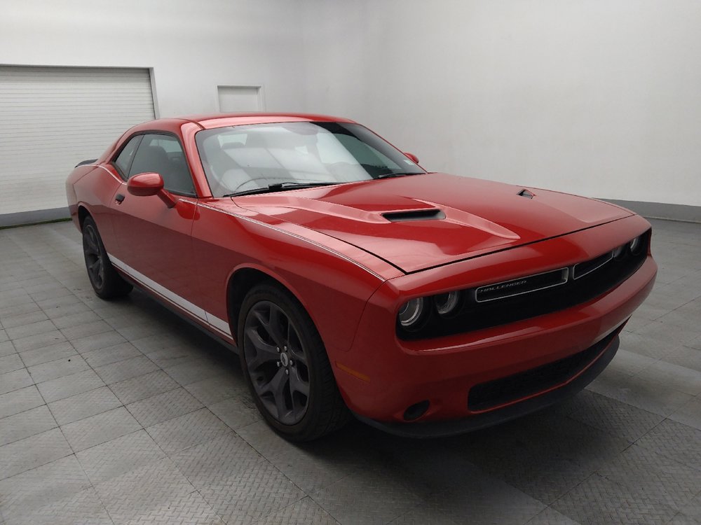Used 2017 Dodge Challenger SXT image 13