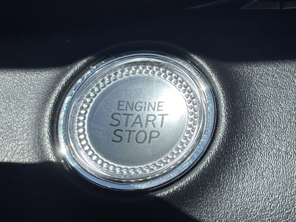 Used 2024 Genesis GV80 2.5T image 25