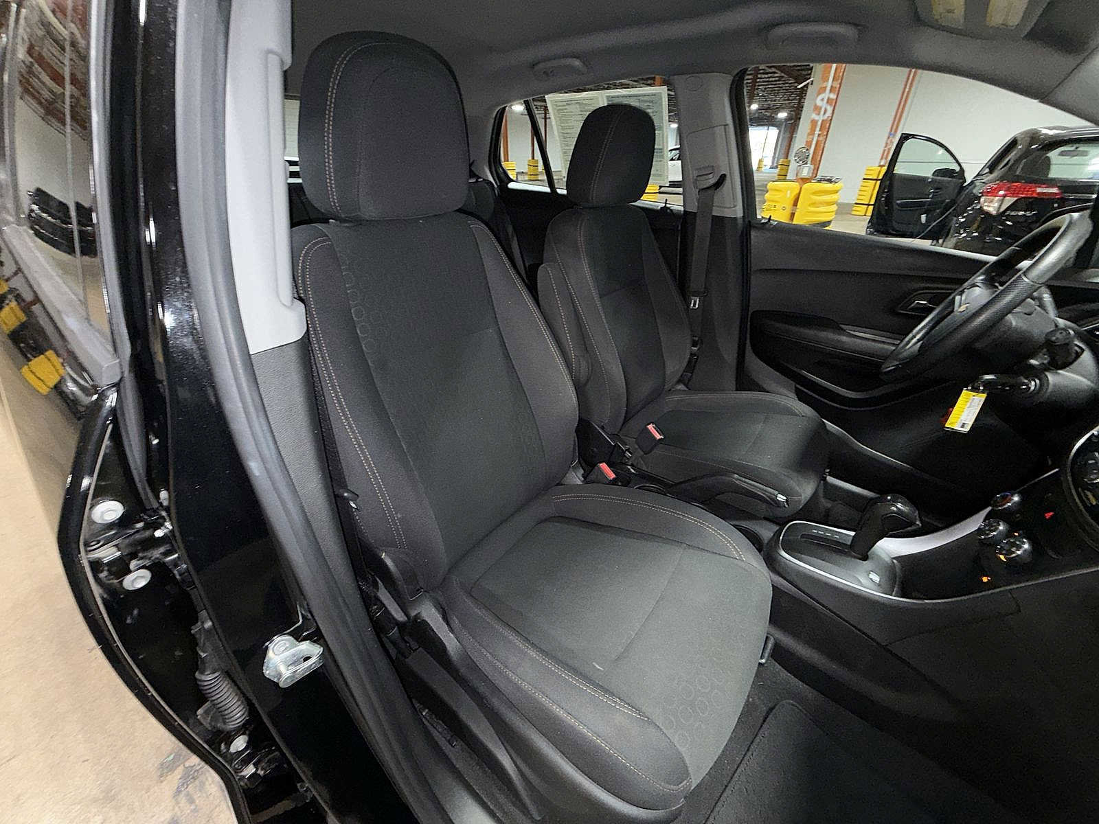 Used 2019 Chevrolet Trax LS image 16