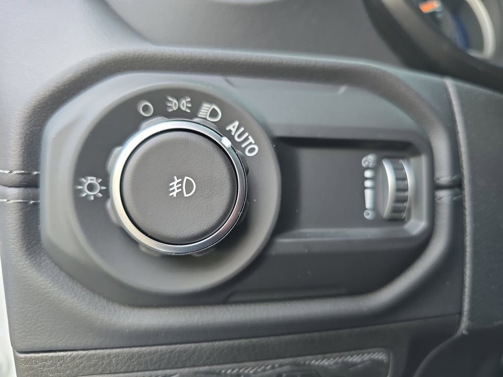 New 2025 Jeep Wrangler Unlimited Sahara AWD/4WD image 25