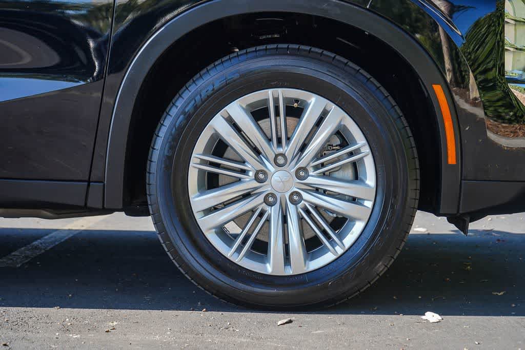 Used 2025 Mitsubishi Outlander ES AWD/4WD image 9