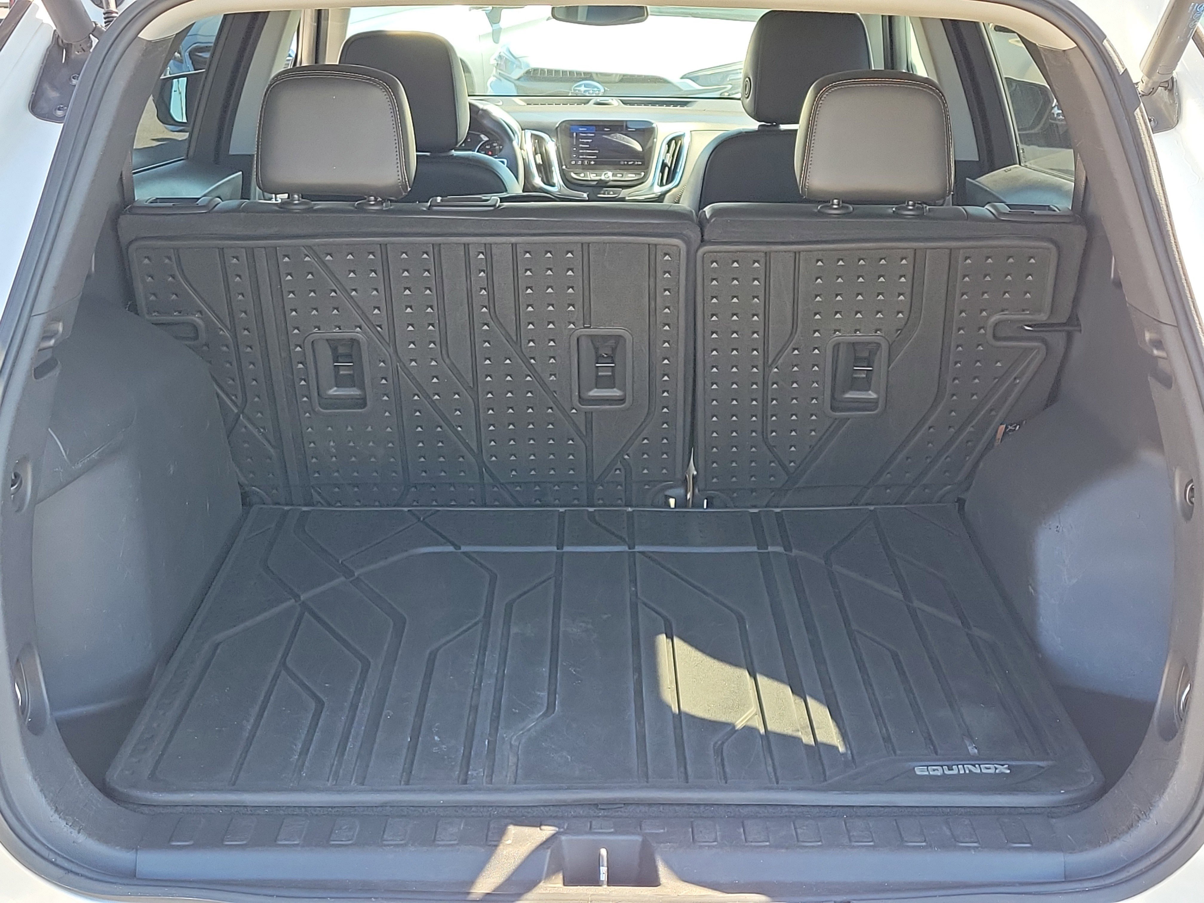 Used 2022 Chevrolet Equinox Premier image 12