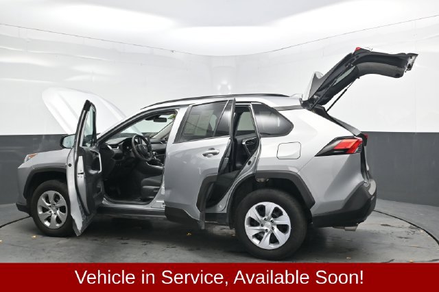 Used 2021 Toyota RAV4 LE AWD/4WD image 45